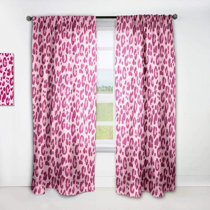 Designart 'Pink Leopard Pattern ' Mid-CenturyCurtain Single Panel