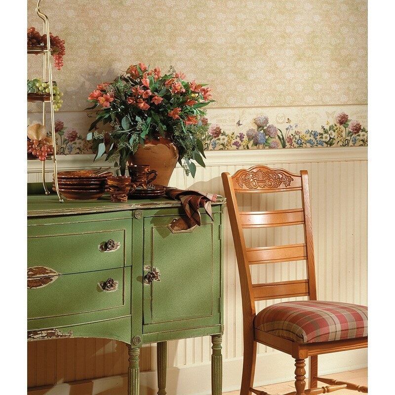Flowers Dante Poste Cream Springtime Trail 15' L X 7.8 W Wallpaper Border