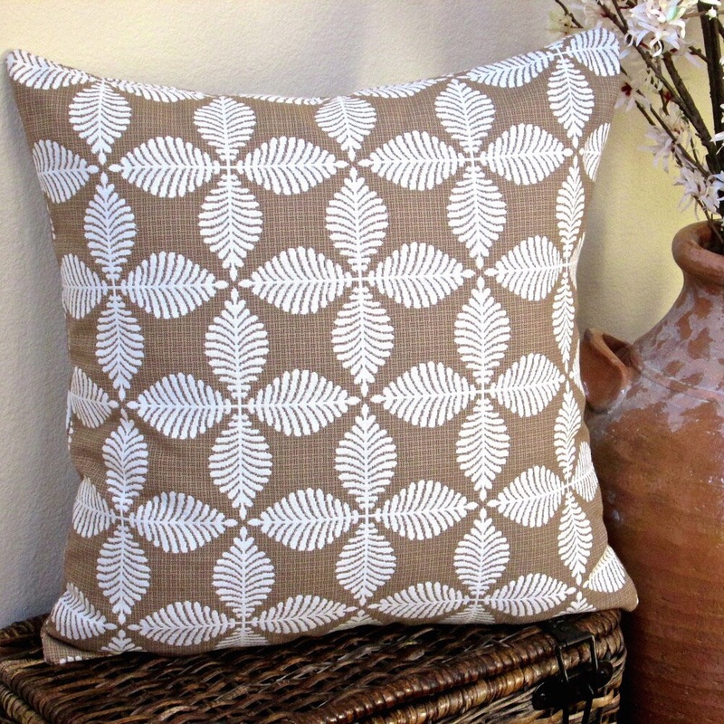 Artisan Pillows 20-inch Geometric Floral Accent Throw Pillow Cover