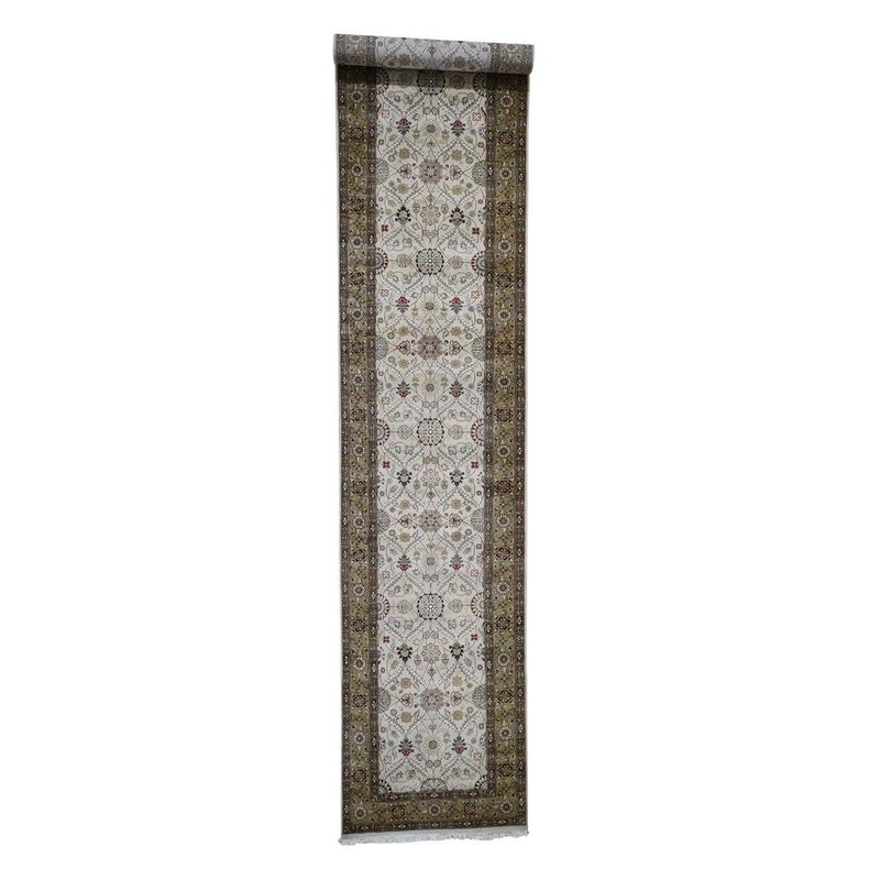 Shahbanu Rugs Hereke Design Wool And Silk 300 Kpsi Hand-Knotted XL Runner Rug (3'3" x 16'8") - 3'3" x 16'8"