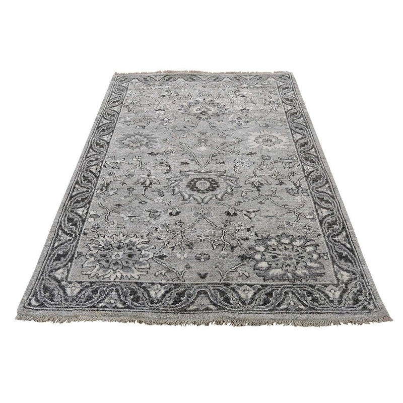 Shahbanu Rugs Heriz Undyed Natural Wool Hand-Knotted Oriental Rug (4'0" x 6'4") - 4'0" x 6'4"