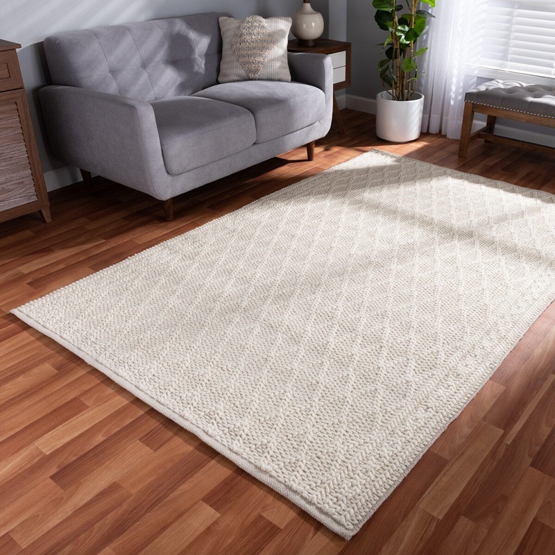 Madibah Modern and Contemporary Ivory Handwoven Wool Area Rug - 5' x 8'/Surplus