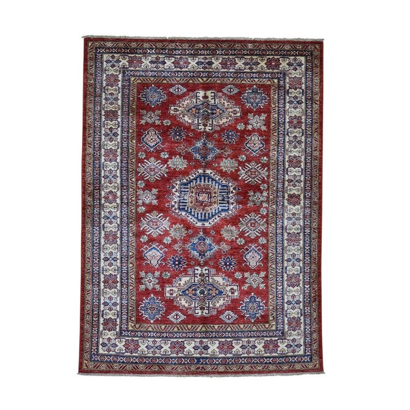 Shahbanu Rugs Super Kazak Pure Wool Geometric Design Hand-Knotted Oriental Rug (4'10" x 6'8") - 4'10" x 6'8"