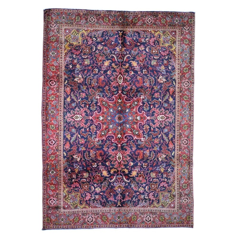 Shahbanu Rugs Navy Blue Semi Antique Persian Heriz Hand-Knotted Oriental Rug (7'0" x 10'0") - 7'0" x 10'0"