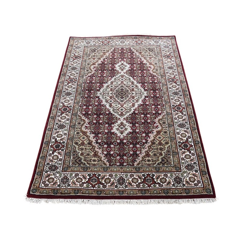Shahbanu Rugs Red Tabriz Mahi Wool and Silk Hand-Knotted Oriental Rug (3'1" x 5'1") - 3'1" x 5'1"