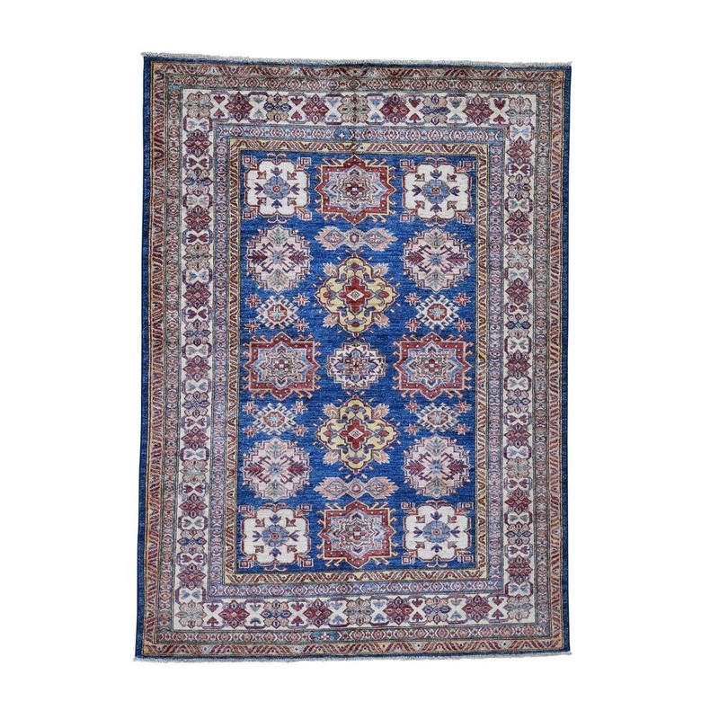 Shahbanu Rugs Super Kazak Pure Wool Geometric Design Hand-Knotted Oriental Rug (5'0" x 6'8") - 5'0" x 6'8"