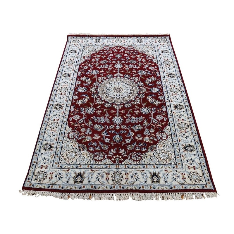 Shahbanu Rugs Wool And Silk 250 Kpsi Red Nain Hand-Knotted Oriental Rug (3'1" x 5'3") - 3'1" x 5'3"